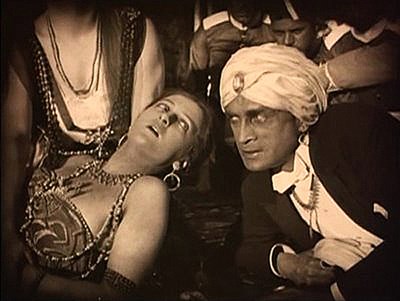 Bild von THE INDIAN TOMB - PART I  (The Mission of the Yogi)  (1921)