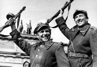 https://www.rarefilmsandmore.com/Media/Thumbs/0018/0018524-die-letzten-tage-ostatnie-dni-1969-with-switchable-english-subtitles-.jpg