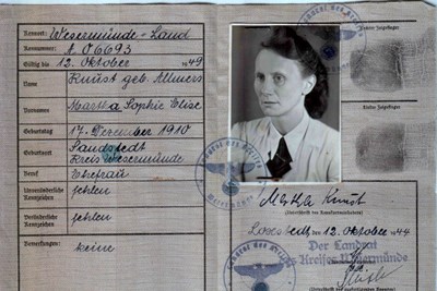Picture of KENNKARTE #84 - DEUTSCHES REICH - LOXSTEDT  (issued 12 October 1944)