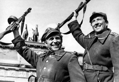Picture of DIE LETZTEN TAGE  (Ostatnie Dni)  (1969)  * with switchable English subtitles *