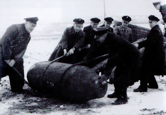 bremenimbombenkrieg1-large.jpg